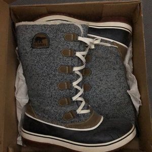 Sorel Women’s Tivoli High Autumn Bronze Boots